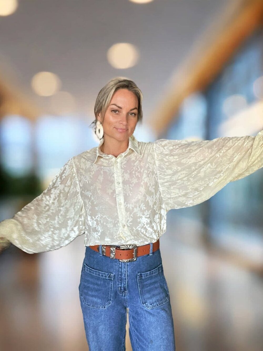 NEW Turquoise Haven Ivory Burnout Velvet Mesh Balloon Sleeve Button Up Blouse